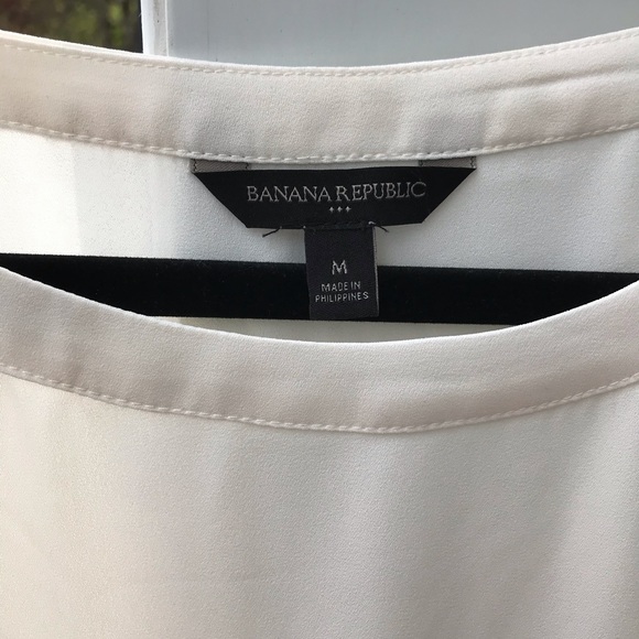 Sheer white Banana Republic Tee size M - Picture 3 of 3